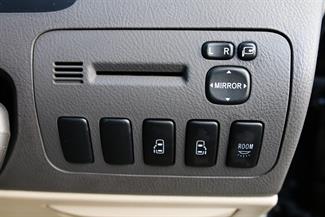 2004 Toyota Alphard - Thumbnail