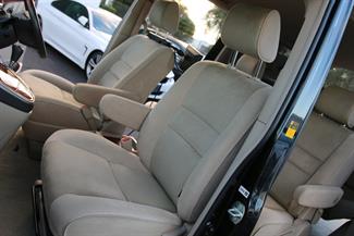 2004 Toyota Alphard - Thumbnail