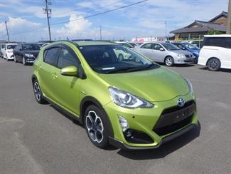 2015 Toyota Aqua - Thumbnail