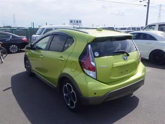 2015 Toyota Aqua - Thumbnail