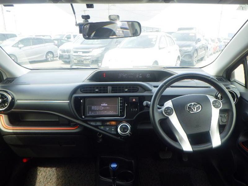 2015 Toyota Aqua