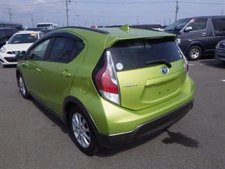 2015 Toyota Aqua - Thumbnail
