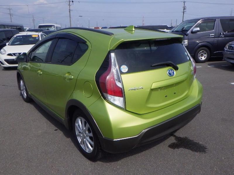 2015 Toyota Aqua