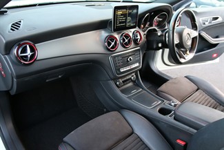 2017 Mercedes-Benz CLA250 - Thumbnail