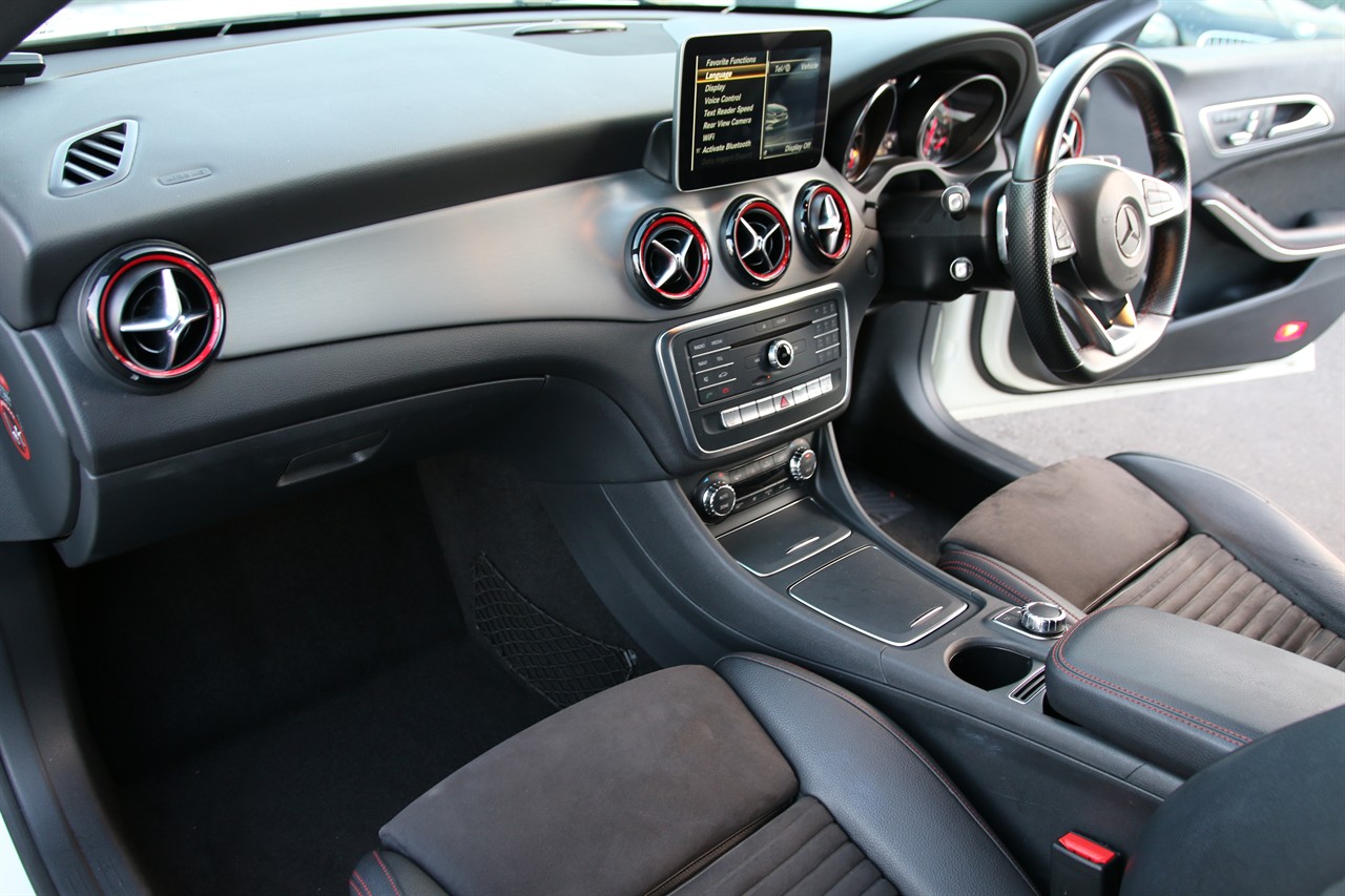 2017 Mercedes-Benz CLA250