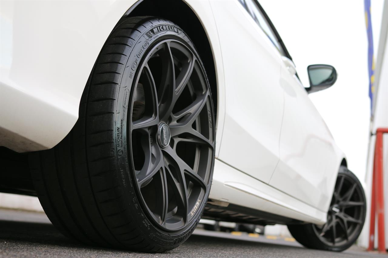 2014 Mercedes-Benz C 200