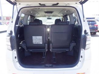 2013 Toyota Vellfire - Thumbnail
