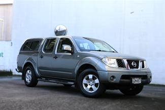 2012 Nissan Navara - Thumbnail