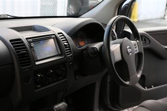 2012 Nissan Navara - Thumbnail