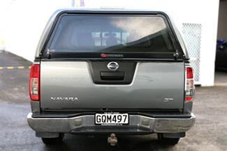 2012 Nissan Navara - Thumbnail