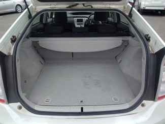 2015 Toyota Prius - Thumbnail