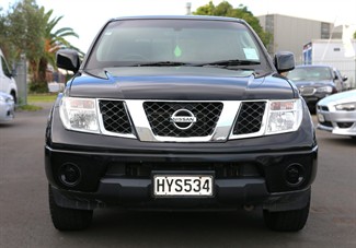 2015 Nissan Navara - Thumbnail