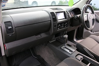 2015 Nissan Navara - Thumbnail