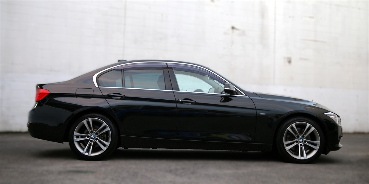 2012 BMW 328i