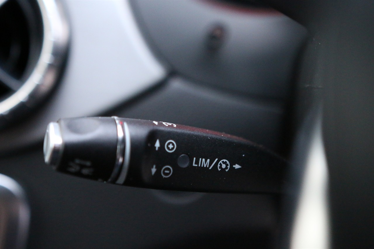 2015 Mercedes-Benz CLA250