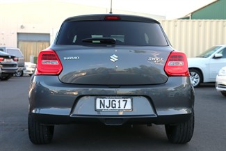 2021 Suzuki Swift - Thumbnail