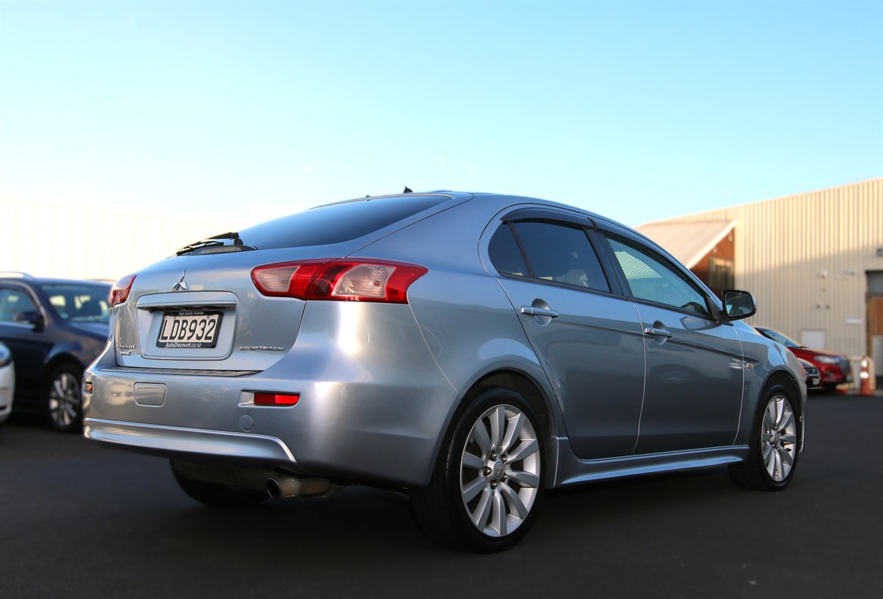 2010 Mitsubishi Galant