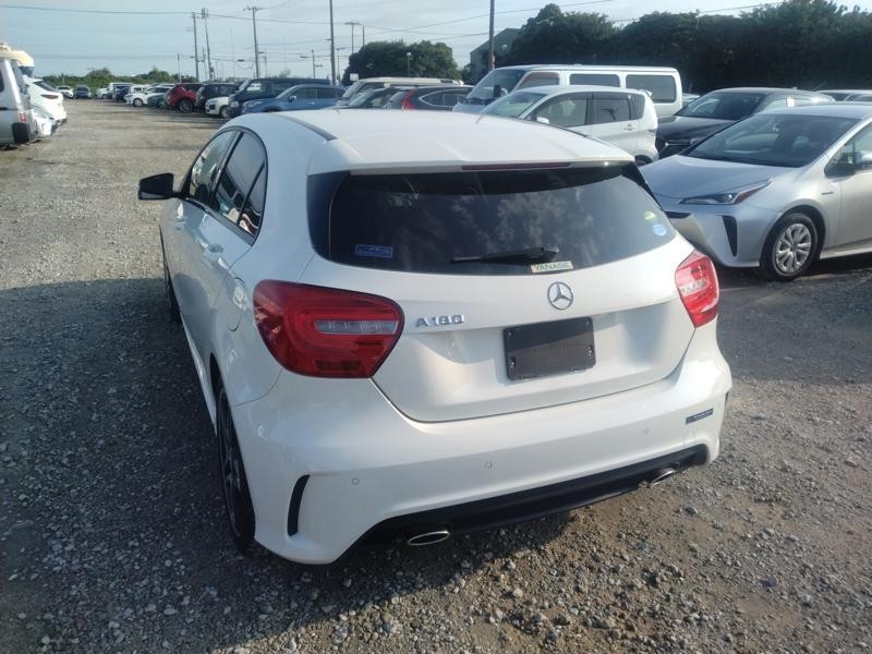 2013 Mercedes-Benz A 180