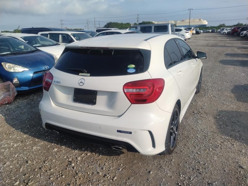 2013 Mercedes-Benz A 180