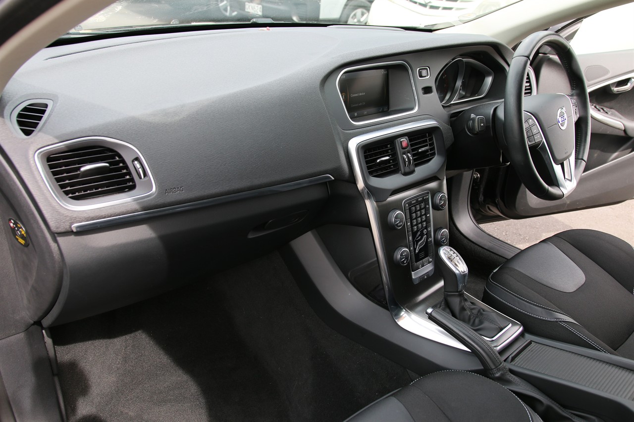 2013 Volvo V40