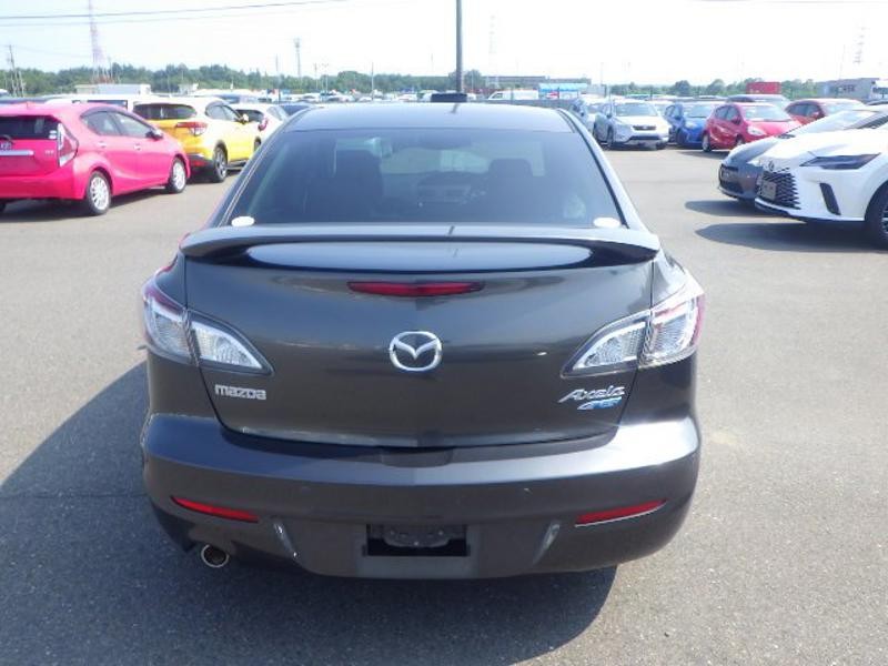 2012 Mazda Axela
