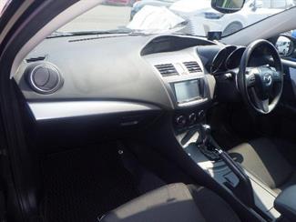 2012 Mazda Axela - Thumbnail