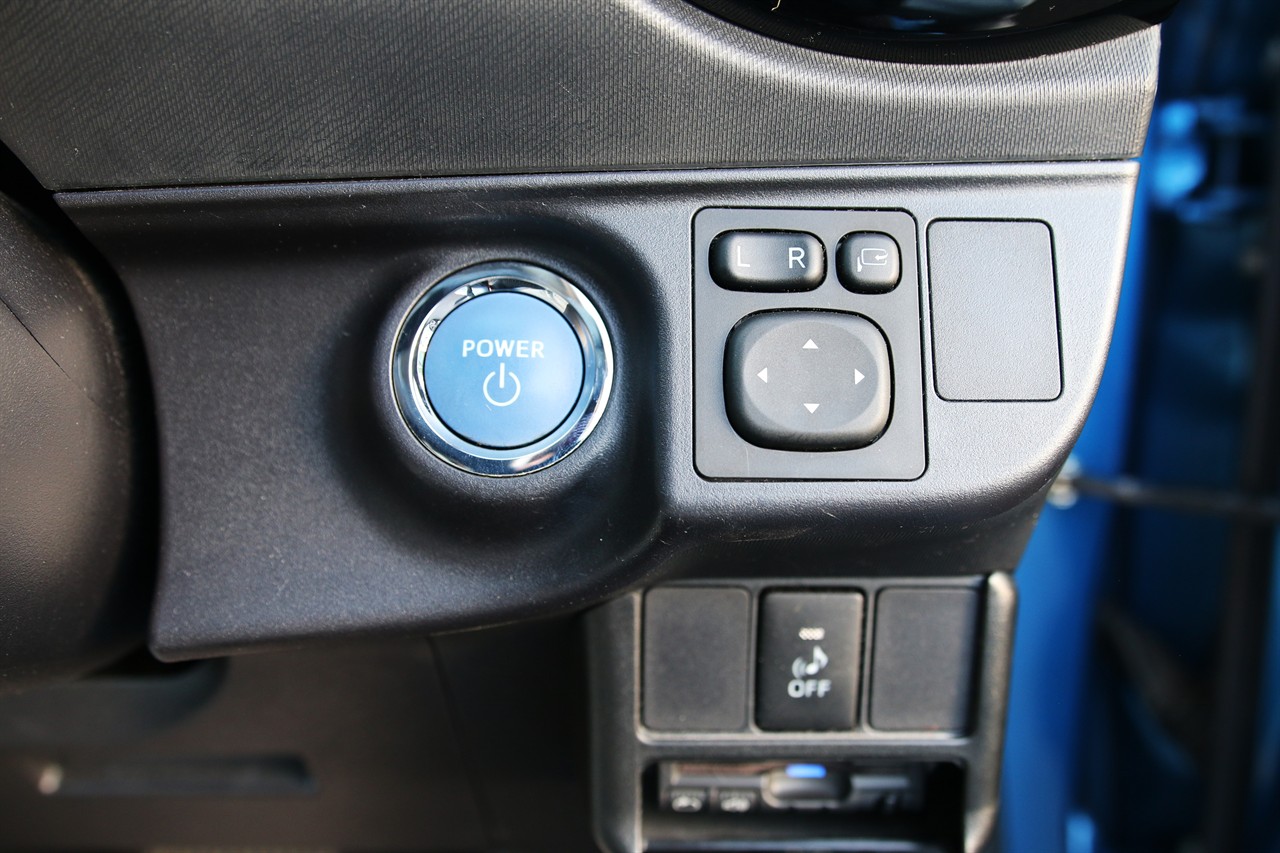 2015 Toyota Aqua