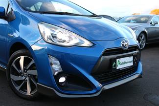 2015 Toyota Aqua - Thumbnail