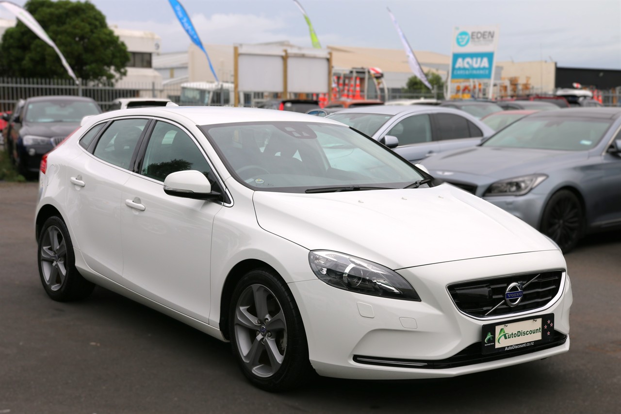2015 Volvo V40