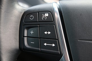 2014 Volvo V40 - Thumbnail