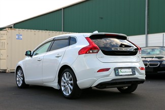 2014 Volvo V40 - Thumbnail