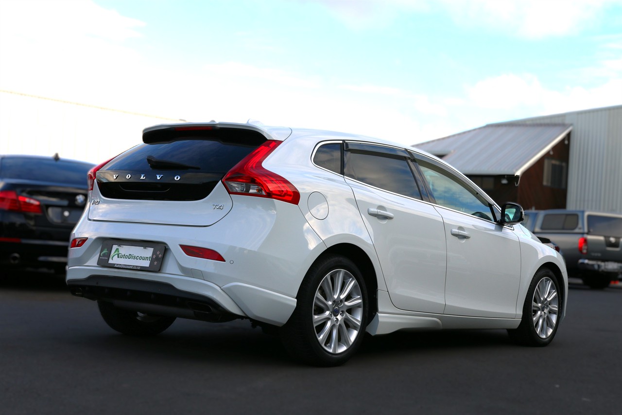2014 Volvo V40