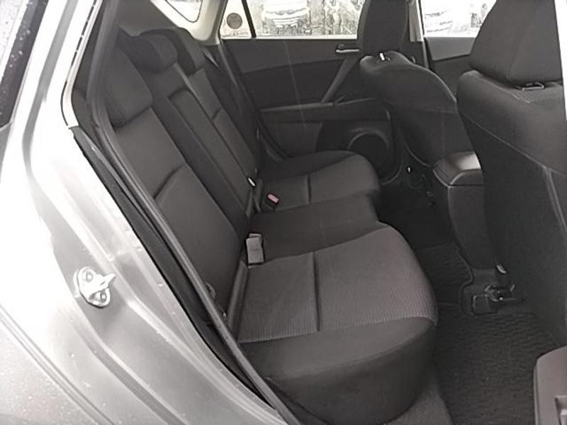 2013 Mazda Axela