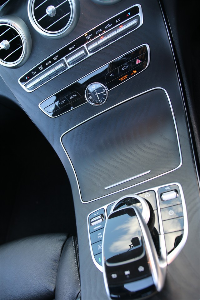 2019 Mercedes-Benz C 300