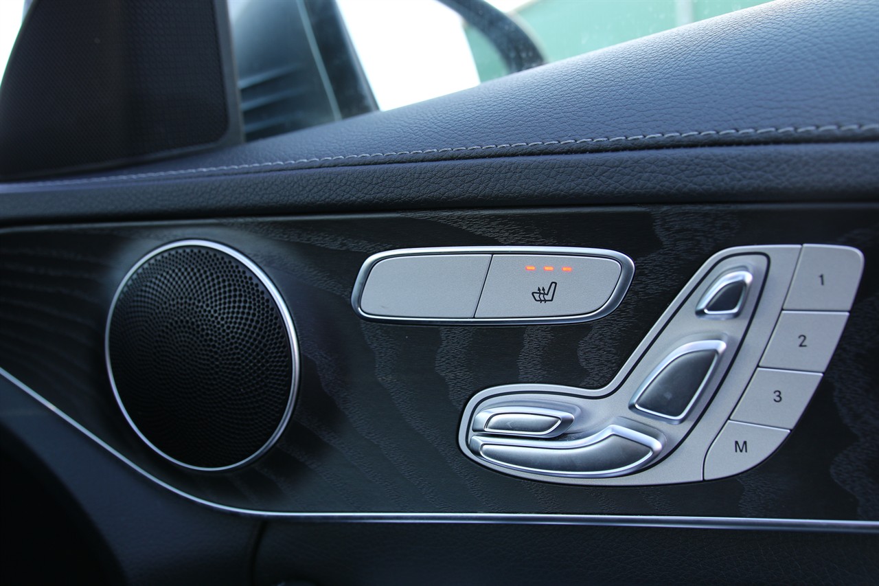 2019 Mercedes-Benz C 300