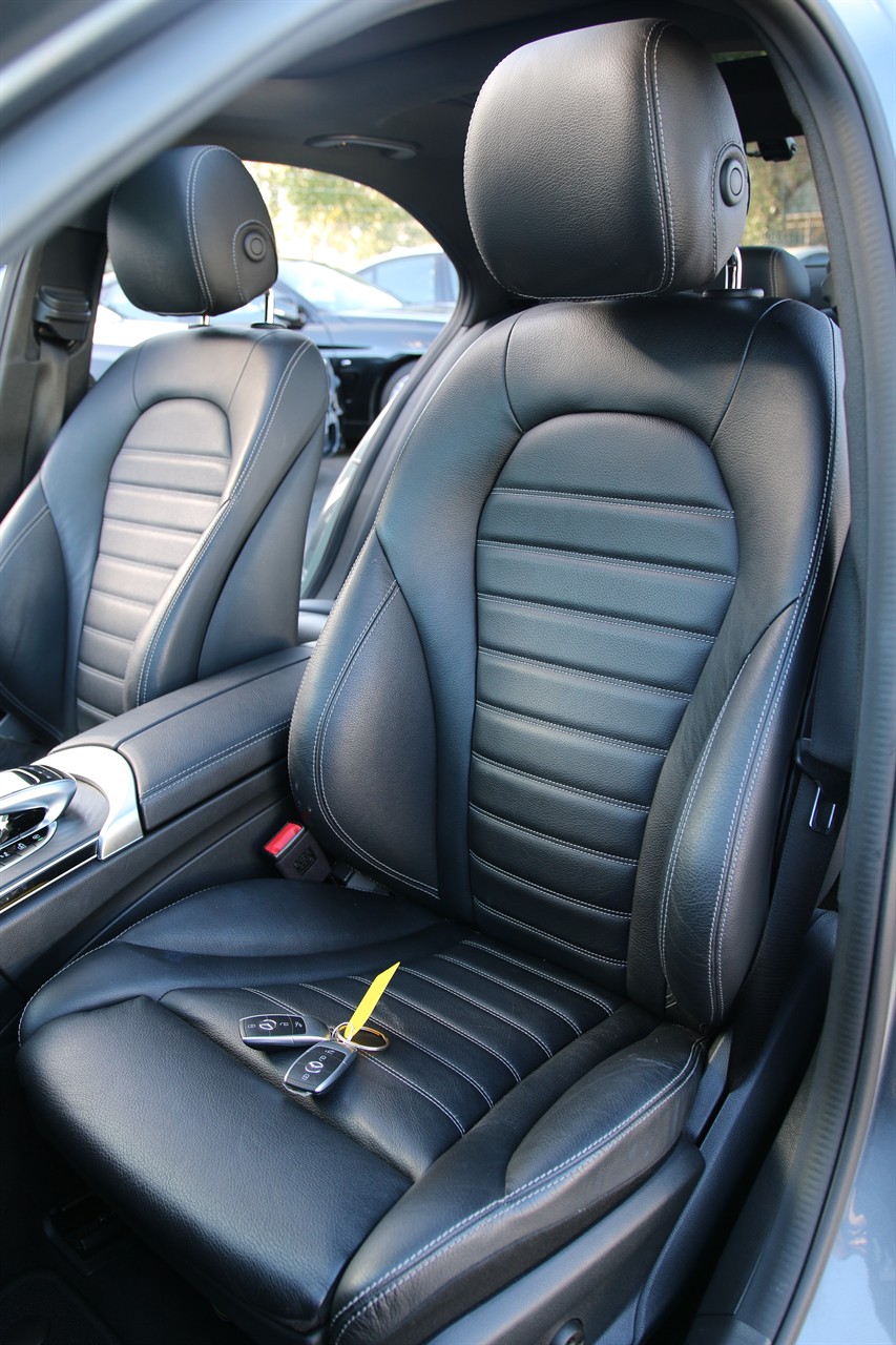 2019 Mercedes-Benz C 300