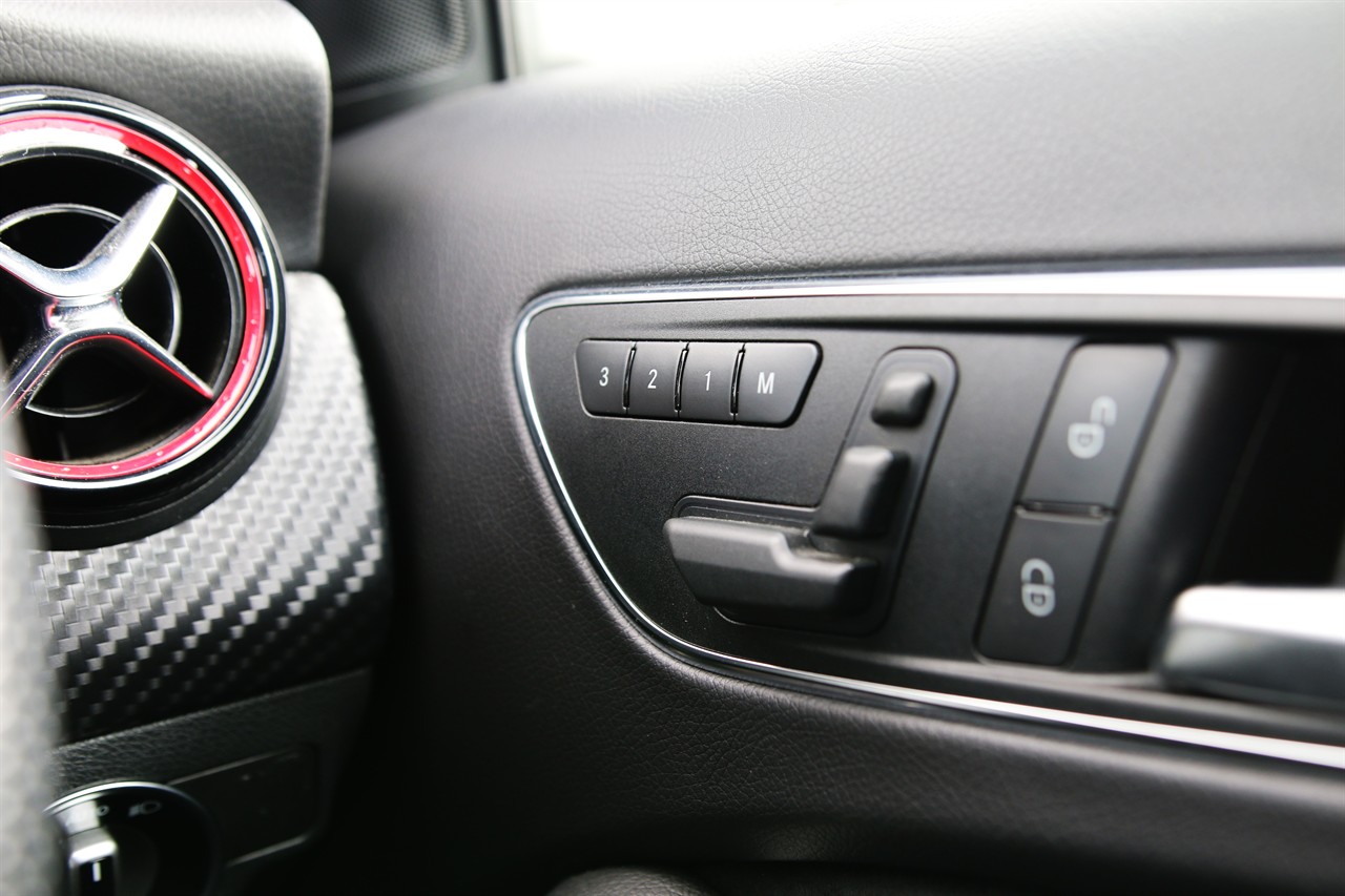 2013 Mercedes-Benz A250
