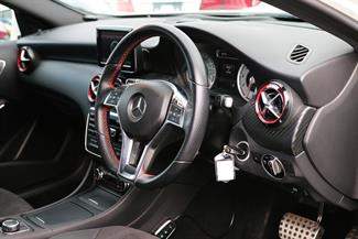 2013 Mercedes-Benz A250 - Thumbnail