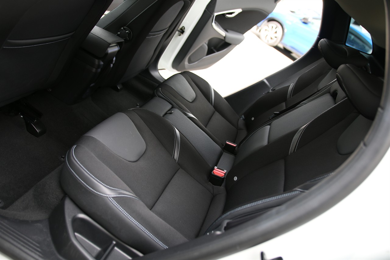 2013 Volvo V40