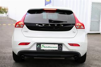2013 Volvo V40 - Thumbnail