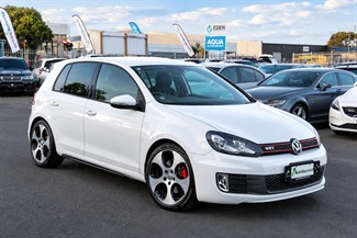 2013 Volkswagen Golf - Thumbnail