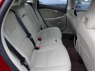 2015 Volvo V40 - Thumbnail