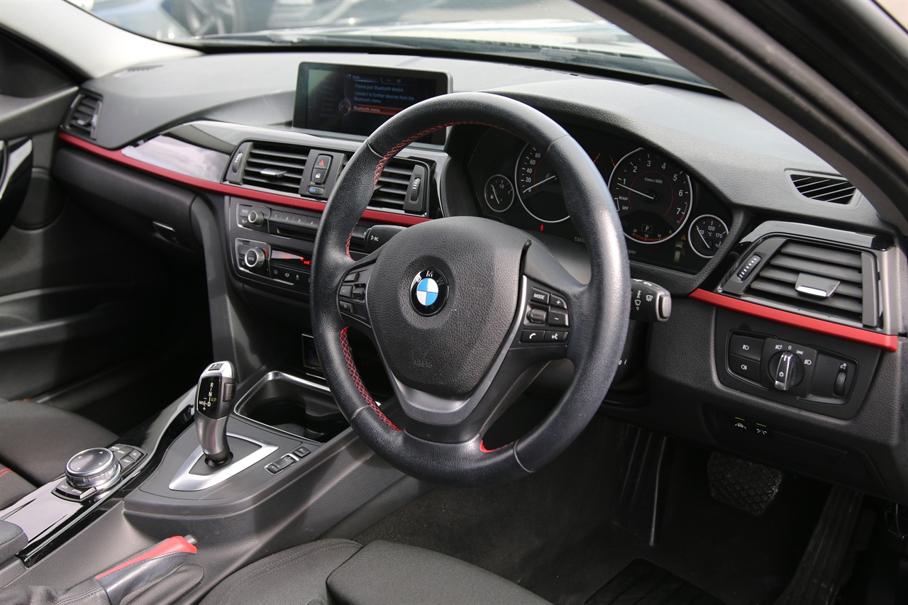 2013 BMW 320i