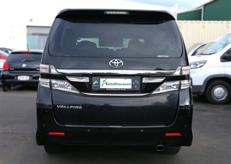 2013 Toyota Vellfire - Thumbnail