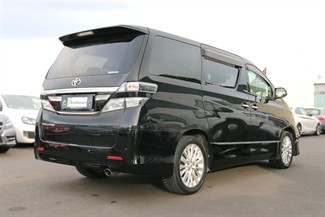 2013 Toyota Vellfire - Thumbnail