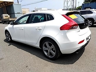 2014 Volvo V40 - Thumbnail