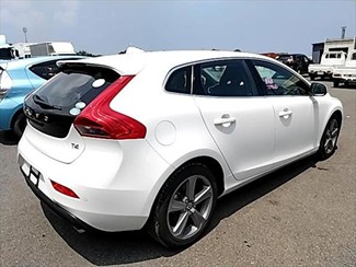 2014 Volvo V40 - Thumbnail