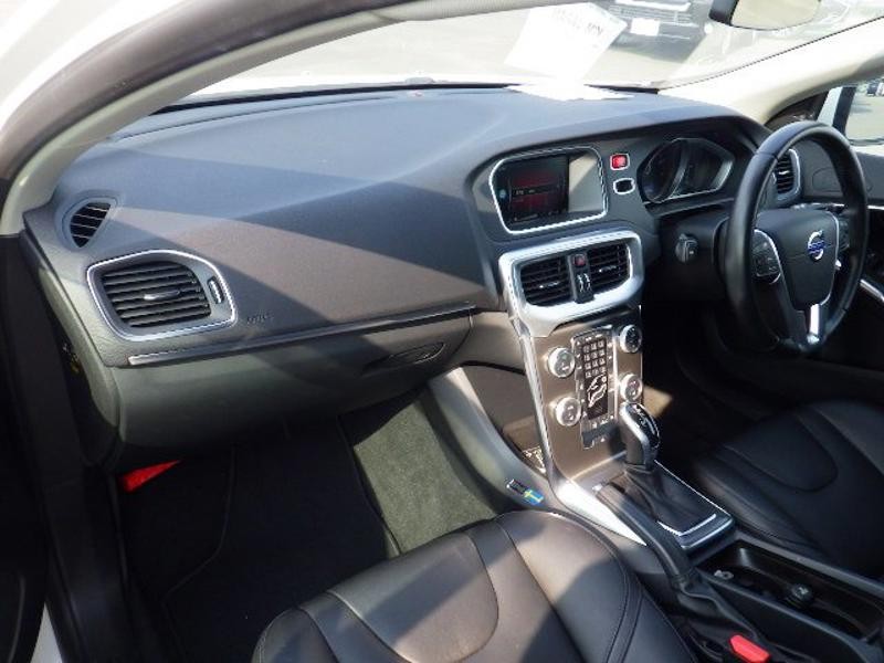2014 Volvo V40