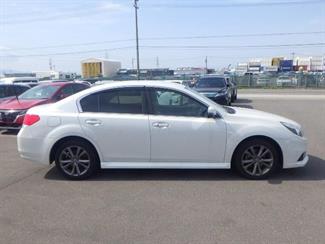 2014 Subaru Legacy - Thumbnail
