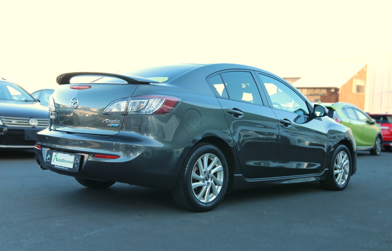 2012 Mazda Axela